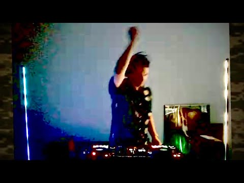 Travelling Music - THE DnB & Jungle Show 01