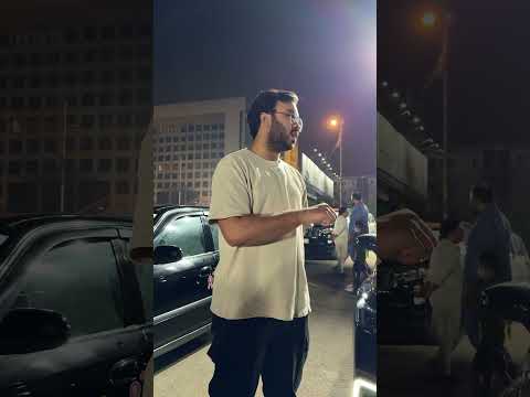 PakWheels کراچی نائٹ کار میلے میں رات سے اس Honda Civic RS کو قریب سے دیکھیں۔