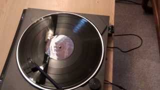 Plattenspieler richtig am Verstärker anschließen worauf muss man achten