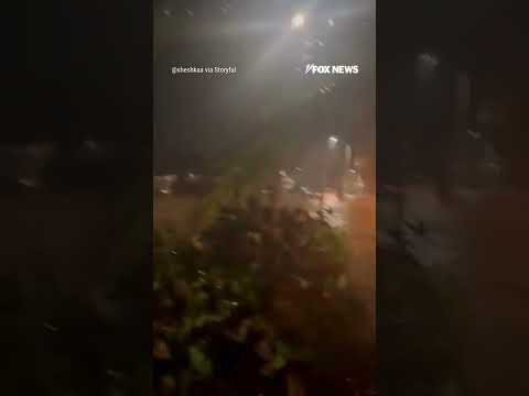 Hawaii residents wake up to damaged homes, widespread flooding #shorts #hawaii #us #news #disaster