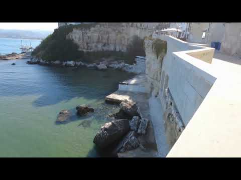 Vieste Walking Tour on Via Ripe. AN AMAZING WALK!!!  WOW - Vieste Italy - ECTV