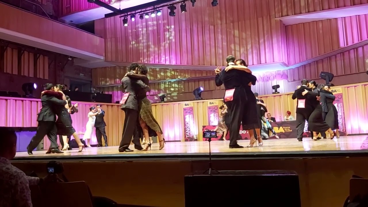 Clasificatorias Dia 1 - Ronda 20 Mundial de Tango 2.023 "Si tu quisieras" Caló Podestá 🎵