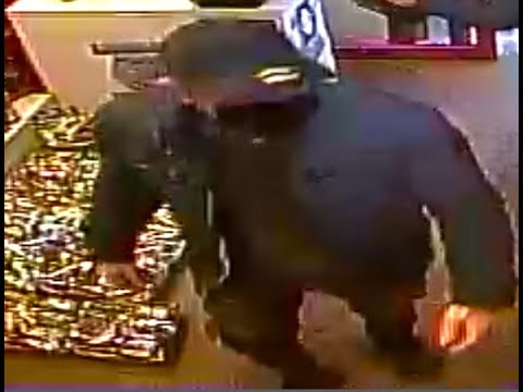 DIEF STEELT FLES DURE COGNAC BIJ SLIJTERIJ 'T PIJPKE MIERLO HOUT!