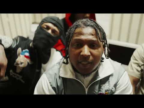 CandleLight Moo - EASY (Official Video)