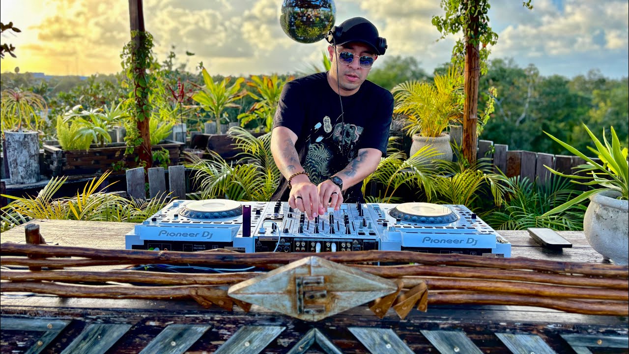 ACEVEDO | Minimal House & Deep Tech Sunset Mix 2026 | By @EPHIMERATulum