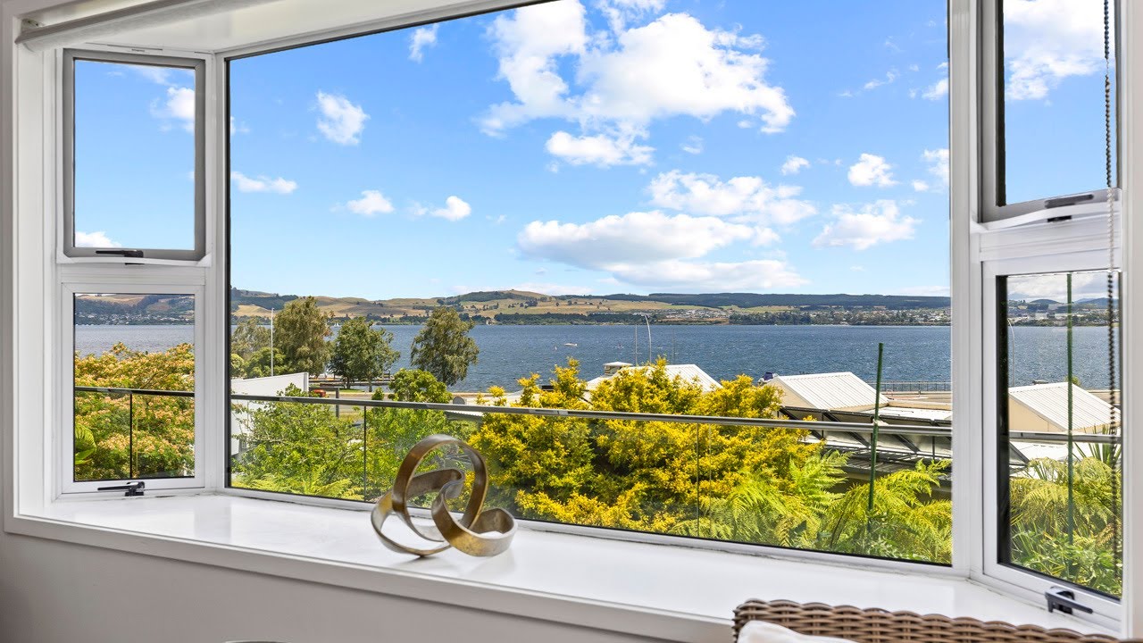 Elevated Two Mile Bay Lake Living