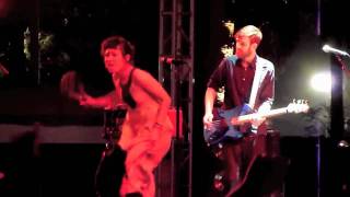 Coachella 2010: Little Dragon - &quot;Looking Glass&quot; - 04.16.2010 [HD]