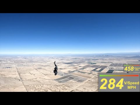 Speed Skydiver Maxine Tate reaches 284 mph at USPA Nationals