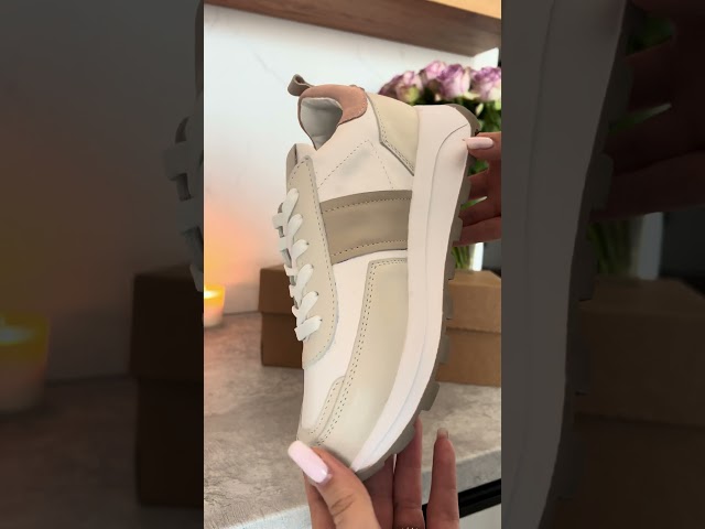 Чоботи жіночі шкіряні байка хутро 592641 Чорний Кросівки жіночі шкіряні 588056 Білі бежеві