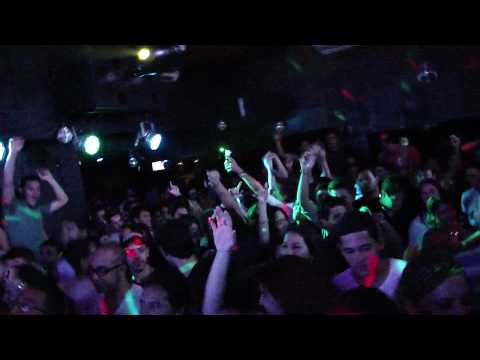 DJ Tom Hopkins feat. Samara Live! - Fortaleza 15/05/2010 - Set Me Free