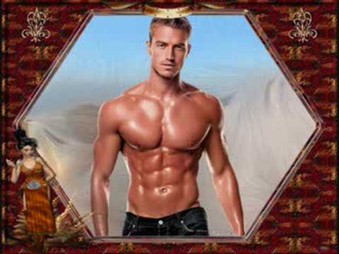 Fatal Bazooka - C'est une pute