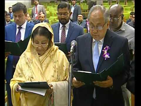 নব নির্বাচিত সংসদ সদস্যরা হিসেবে শপথ নিয়েছেন