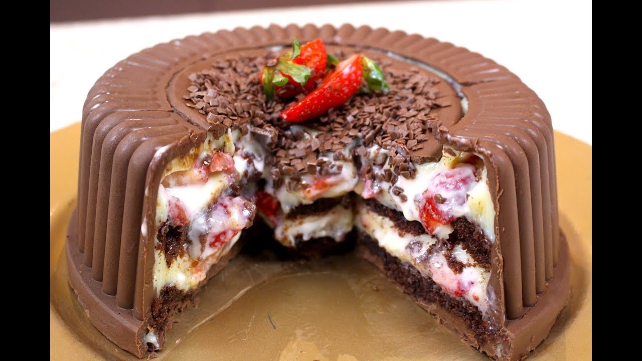 O MELHOR BOLO BOMBOM DE MORANGO - Isamara Amâncio