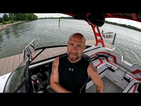 Thrust Vectors vs Cobra Fins...How do they differ...Which one is better and why??