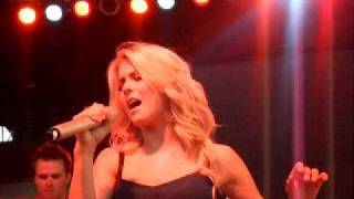 &quot;I&#39;d Just Be With You&quot; performed by Julianne Hough