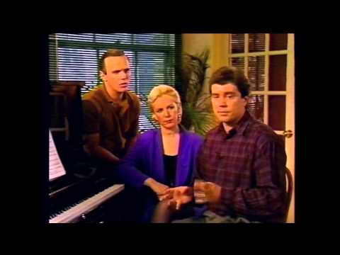 The World Goes 'Round : Show Structure &amp; Opening Number

The Conceptual Team of Co-Conceiver David Thompson, Choreographer Susan Stroman and Director Scott Ellis discuss how The World Goes 'Round  is structured and how the Opening Number sets up the energy for the whole evening in this Kander and Ebb Revue. 
