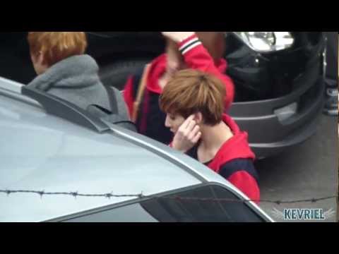 [FANCAM] 111009 SBS인기가요 퇴근길 (ukiss kevin/유키스 케빈)