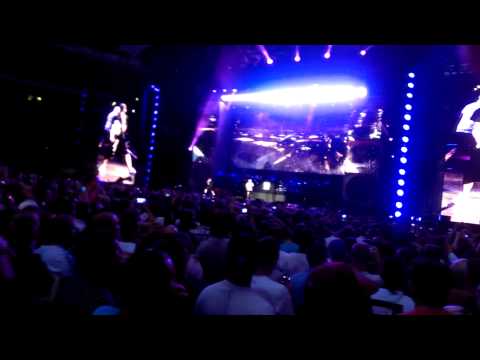 Eminem - Wembley 12 July Highlights (part 1)