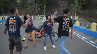 Download lagu Buat story wa keren|joget waduk pondok mp3