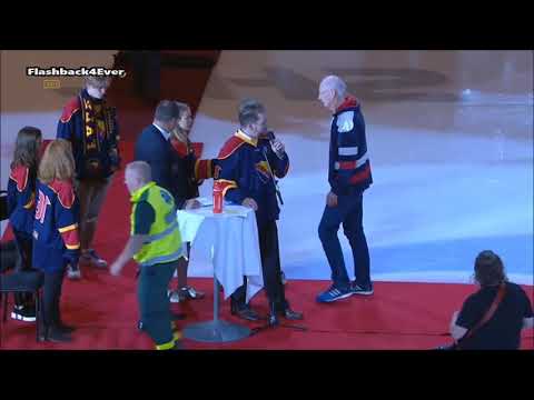 Nichlas Falk kollapsar under direktsändning