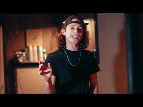 Young Stove - Waavy (Official Music Video)