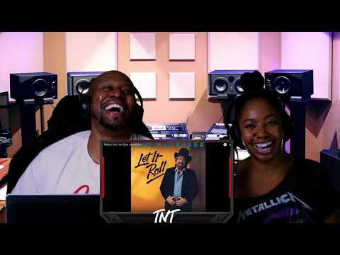 Mel McDaniel - Baby's Got Her Blue Jeans On Reaction