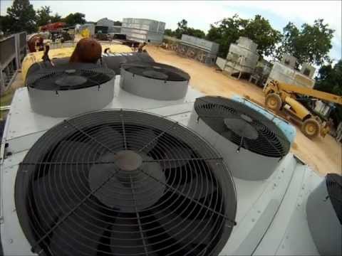 Genemco 2012 Arrival: 2010 Carrier Air Cooled Screw Chiller - 250 Tons