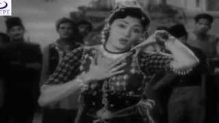 Tum Sune Jao Hum Kahe Jaayen - Asha Bhosle - AMAR