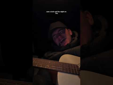 Dirty old town 🇮🇪 #irishmusic #ireland #singersongwriter #irelandfootball #irish