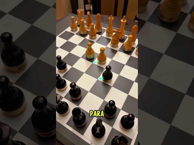 Vídeo relacionado con FAUOSWUK Juegos de Tablero de Ajedrez Inteligentes Electrónicos Avanzados de IA para Noches Familiares, Juego de Mesa Complementario Inteligente con Tamaño de 8,5 X 8,6 Pulgadas, Adecuado para Viajes,