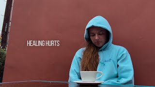 Download lagu BLÜ EYES - healing hurts mp3 Download lagu BLÜ EYES - healing hurts mp3
