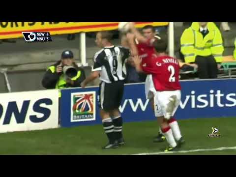 Roy Keane loses it with Alan Shearer (Red Card)