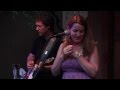 Rain Perry sings Wilco's "I'm the Man who Loves You"