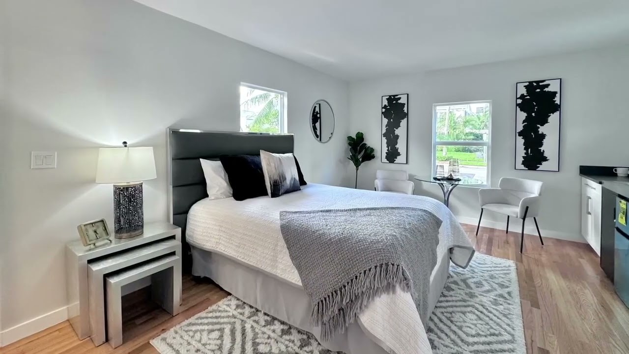 326 Monceaux Rd, West Palm Beach, FL 33405