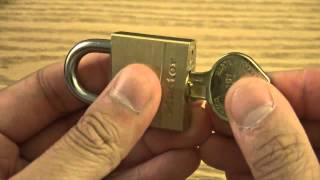 Quick Pick Master Padlock Using Hair Pin