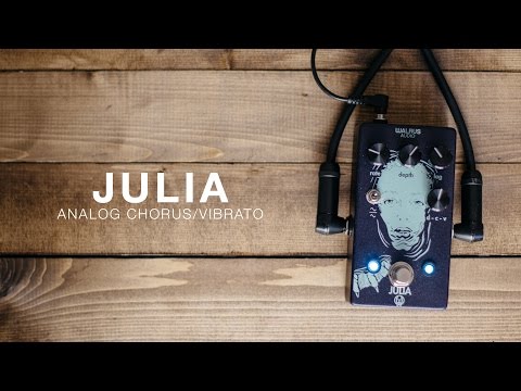 Julia Analog Chorus/Vibrato Demo - Walrus Audio