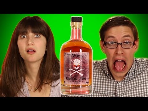 奇妙な国際酒類味覚テスト (Weird International Liquor Taste Test)