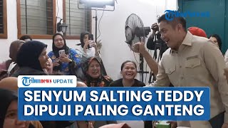 Seskab Teddy Jadi Idola Emak-emak saat Peluncuran BLT, Gus Ipul: Ganteng Banget Ya, Imbang sama Saya