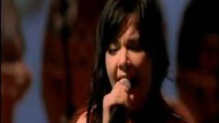 Björk - It´s Not Up To You - Live Performance - Subtítulos Español - V L R O H - 07 / 12 / 2001