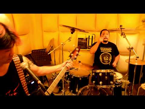 Shit play!! - OGRE (Japan)  Mega Noisy Bass sound!! Practice at Bazooka studio