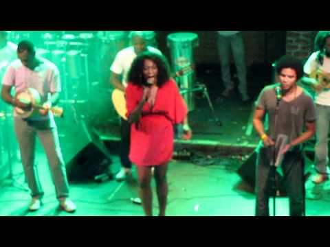 Dhi Ribeiro e Amor Maior - A Pureza da Flor - Prodz Newton Charley