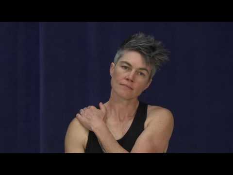 Stretching in neck lateral flexion and rotation (SCM) - YouTube video thumbnail.