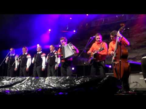 NOČ NA MORJU - Ansambel GOLTE in FANTJE S PRAPROTNA (Vransko  2013)