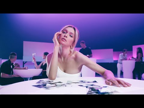 Вера Брежнева - Розовый дым (Official Video)