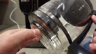 How To Insert Coffee Carafe-Cuisinart Coffee Center Coffee Maker-Tutorial