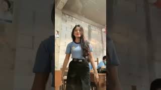 Download lagu Anak SMA sekarang ceweknya udah kek Tante Tante cowoknya masih kaya BOCIL - TIKTOK CEWEK CANTIK mp3