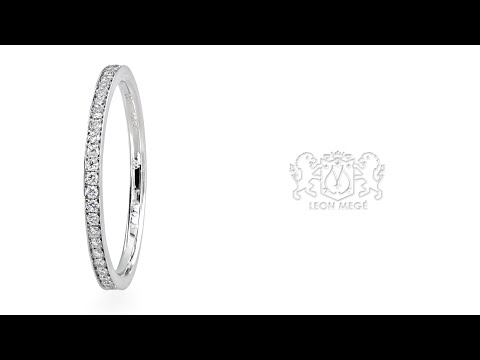 Leon Megé 101™  1.8mm platinum wedding band with bright-cut pavé r5408