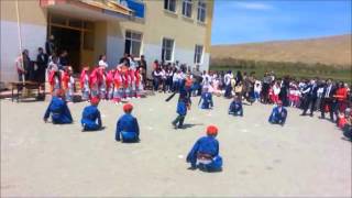 preview picture of video '23 Nisan Zeybek Gösterisi - Van Edremit Köprüler İlkokulu 3-A Sınıfı'