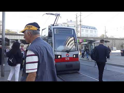 Straßenbahn 9, 25, 26, 30, 31, Bus, 28A, 29A, 33A Wien