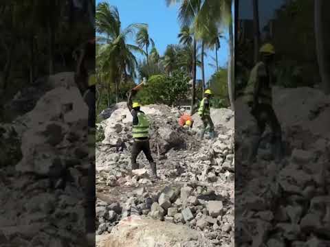 Vela Paje Construction – September 2, 2025 #4 | On-Site Footage of Workers
